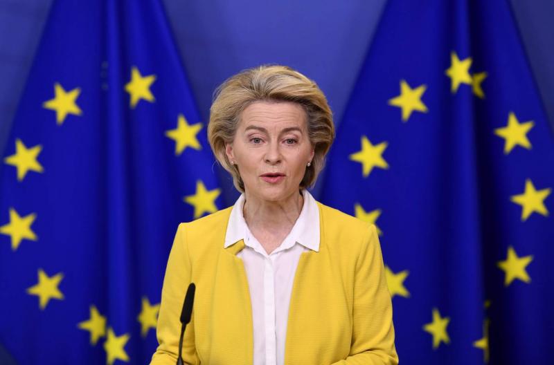 Von der Leyen tüdőgyulladással küzd, emiatt késlekednie kellett az Európai Bizottság lengyelországi ülésének megrendezésével.