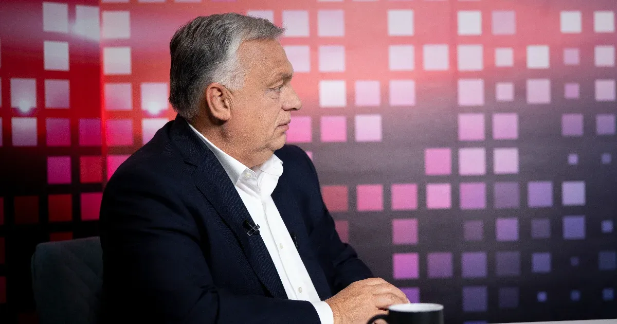 Orbán véleménye szerint a lengyel miniszterelnök olyan kockázatos játszmát folytat, amely számos európai polgár életét befolyásolja.