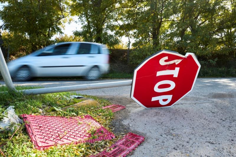 Valószínűleg nem a vezetés a vérkeringésének része: eddig 128 alkalommal esett át a KRESZ vizsgán, és mindannyiszor kudarcot vallott.